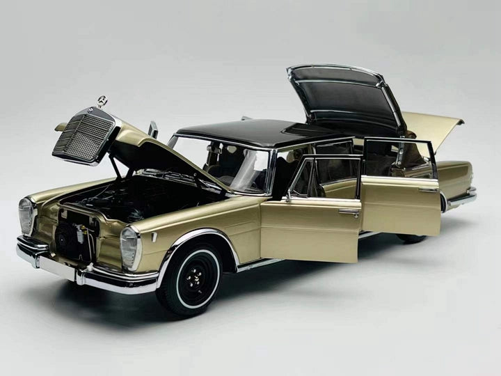 Mercedes Benz 600 Pullman W100 Gold 1:18 Diecast Model Car